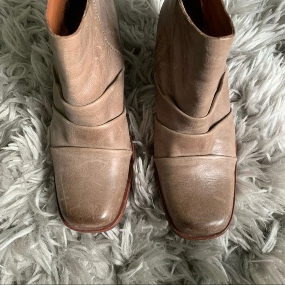 Kork Ease Kissel leather block heel ankle booties women's shoe size 6